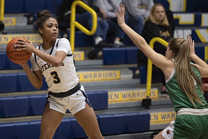 Sterling’s Delali Amankwa looks to pass against Geneseo Thursday, Dec. 7, 2023 at Sterling High School.
