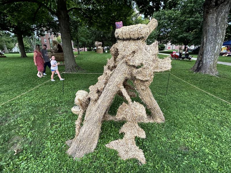 The “King of the Leaves” was one the 2025 U.S. National Straw Sculpting Competition in Mt. Morris. It was created by Steve Lentz of Monticello, Wisconsin.