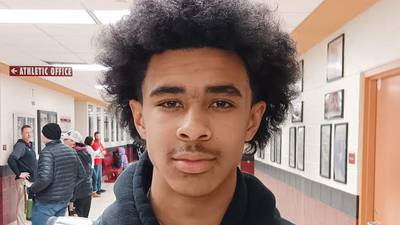 Brady Pettigrew scores 26 as Bolingbrook rolls at Oswego: Thursday’s Herald News Sports roundup