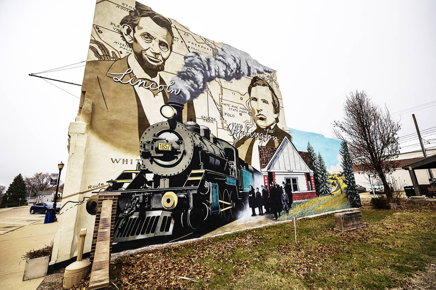 Nick Gjonola painted the Lincoln/Aplington mural in downtown Polo.