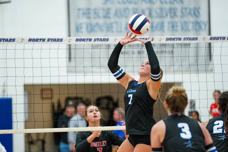 St. Charles North's Mia McCall (7) sets the ball during a non-conference match against Huntley at St. Charles North High School on Wednesday, Sept. 3, 2025.