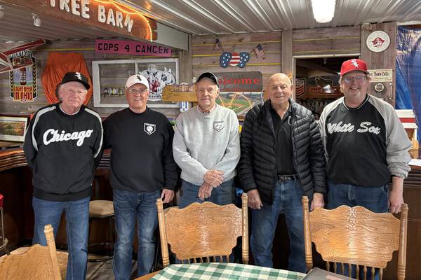 ‘Just guys who know guys’: Utica Fireside White Sox Club celebrates 20 years of giving back