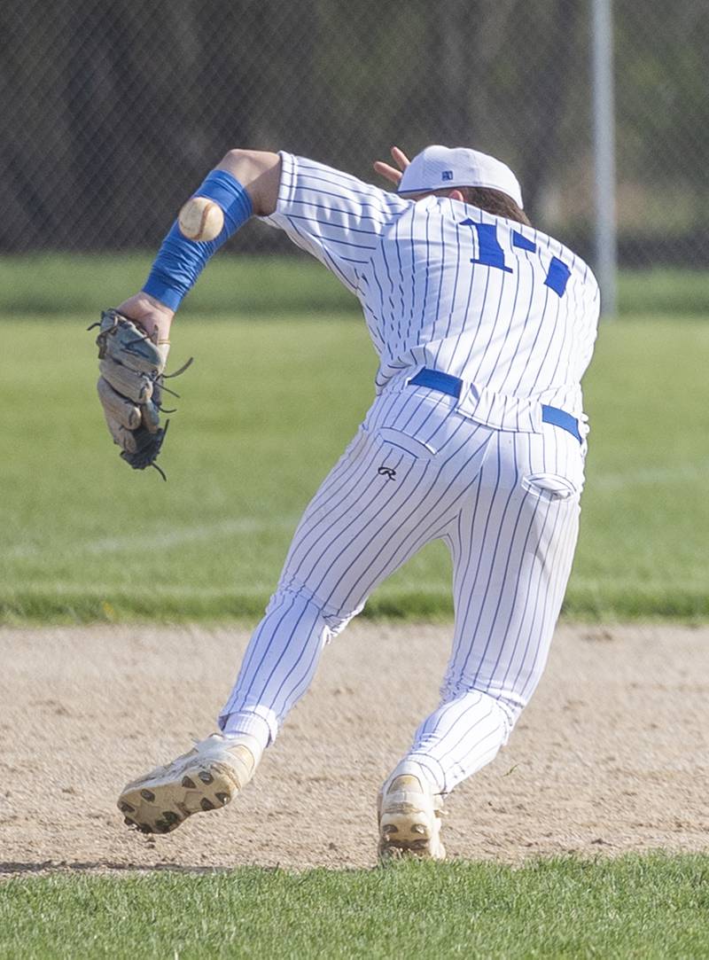 Newman’s Garet Wolfe stops a hot shot to third but is unable to get the out against Eastland Wednesday, April 15, 2026.