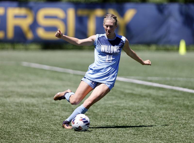 Willows' Julia Lechner (11) handles the ball during the Class 1A Dominican super-sectional between Willows Academy and Richmond-Burton HS in River Forest on Saturday, May 25, 2024.