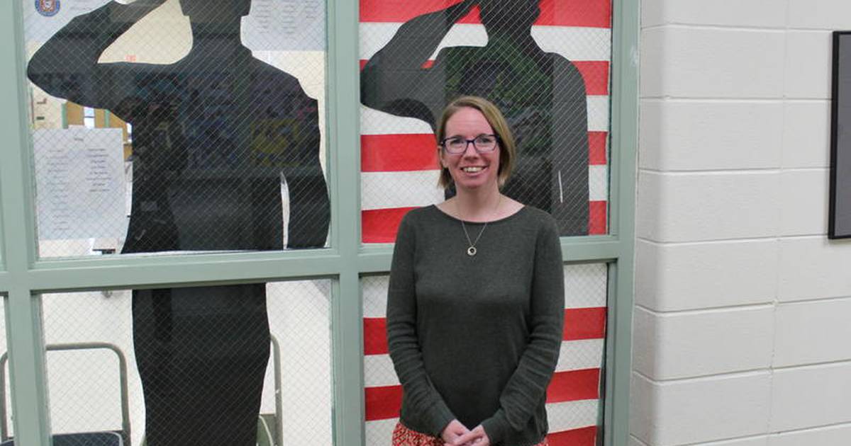 Crystal Lake VFW recognizes Coventry Elementary School educator Shaw