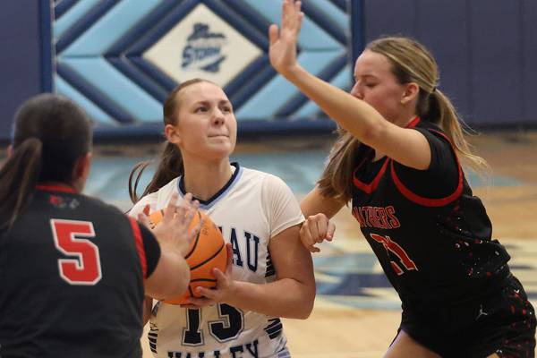Bureau Valley, Maddie Wetzell make it a party with win over E-P