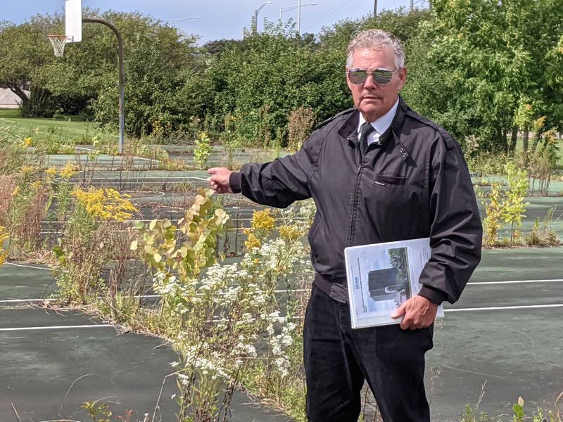 St. Charles resident John Mars envisions the western edge of the former Pheasant Run Resort property in St. Charles being home to three museums that would shine a spotlight on Chicagoland sports along with veterans.