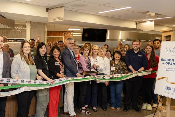 CGH Medical Center celebrates newly renovated cafeteria, coffee shop