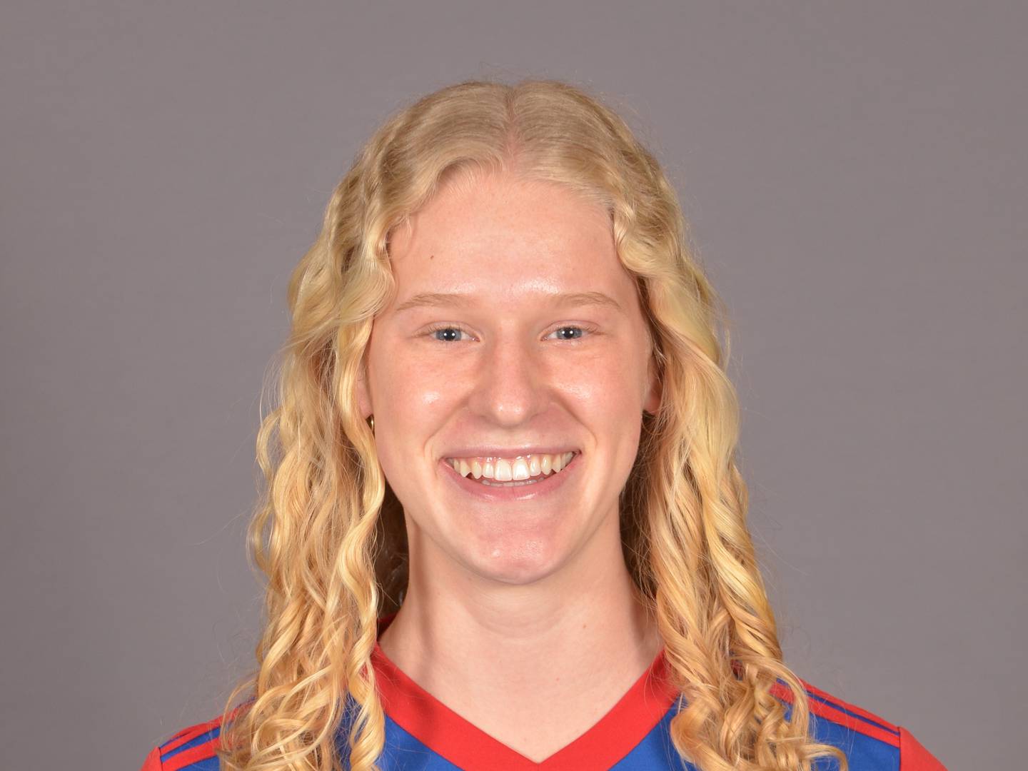 Glenbard South senior Annika Wise
