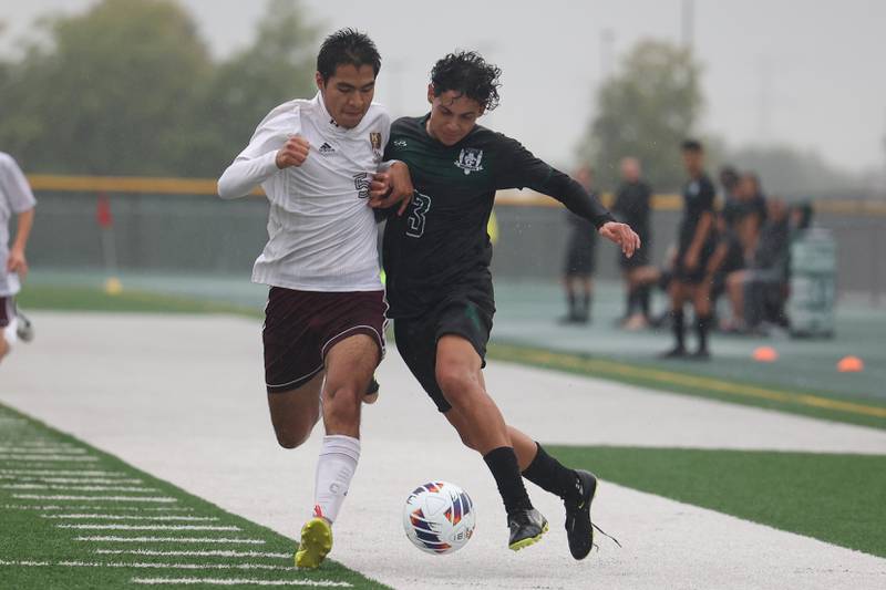 Morris’ Adan Mondragon, left, and Plainfield Central’s Elijah Rodriguez battle for the ball on Monday, Sept. 11, 2023 in Plainfield.