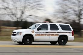 Kankakee County deputies arrest three juveniles after firearms found in vehicle 