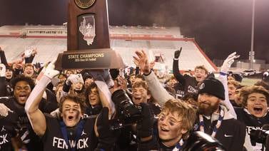 Fenwick makes the big plays it needs to knock off East St. Louis and win Class 6A title