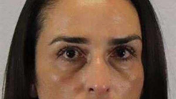 Texas woman charged with abducting two Aurora kids on behalf of father in Mexico