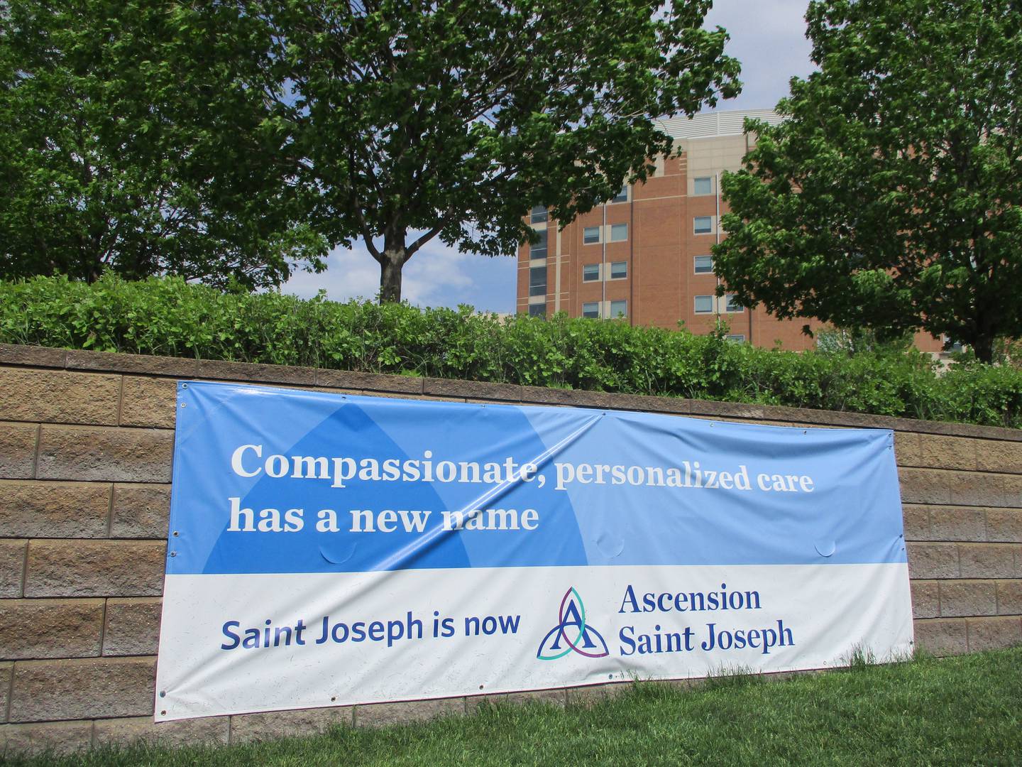 Ascension Saint Joseph – Joliet as of May 19, 2022 was using temporary banners to announce its new name since a corporate restructuring was completed in early April.