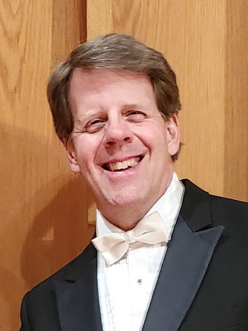 Smelser is the conductor and music director of the Kishwaukee Symphony Orchestra. The KSO is will conclude its 45th season by presenting a concert titled, “Happy 45th Anniversary, KSO" on  Saturday, May 7, 2022.