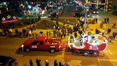 Enjoy A Lighted Parade In Downtown Streator