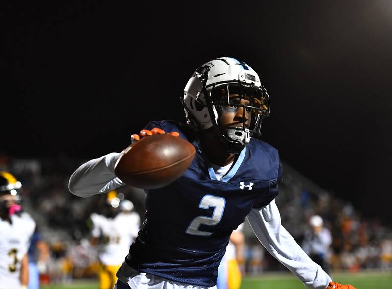 Plainfield South's wide receiver Amarri Ford (2) catches a pass for a touchdown on Friday, Oct. 21, 2022, at Plainfield. (Dean Reid for Shaw Media)