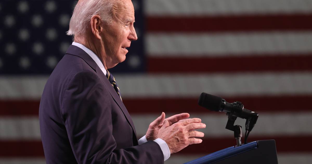 Updated Biden in Joliet blasts Republicans on Social Security, stumps