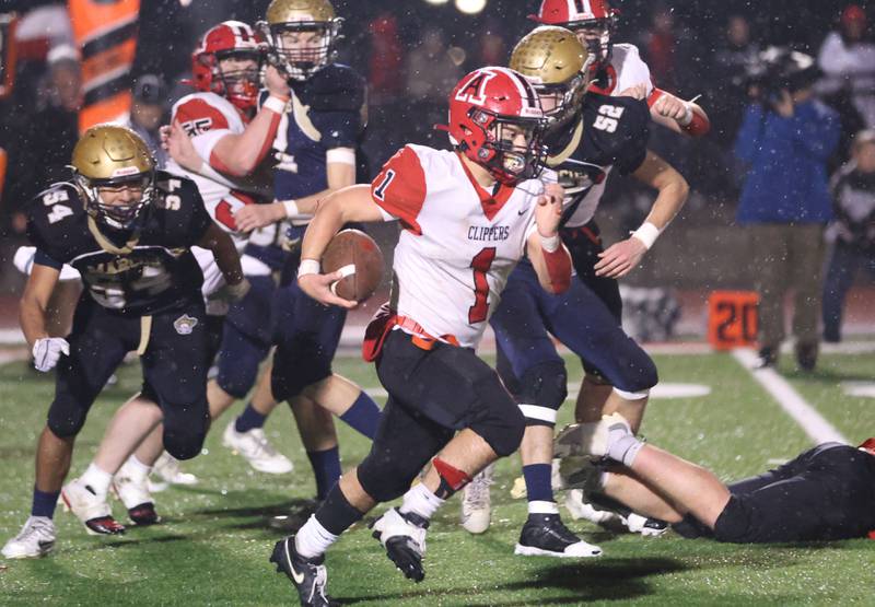 Amboy/LaMoille/Ohio's Jose Lopez, sprints down the field against Polo during the 8-man I8FA championship game on Friday, Nov. 21, 2025 at April Zorn Memorial Stadium in Monmouth.