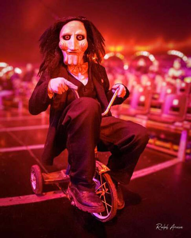Paranormal Cirque, which combines theater, circus and cabaret, will be at the Chicago Premium Outlet Mall in Aurora Friday, July 18, through Monday, July 21.