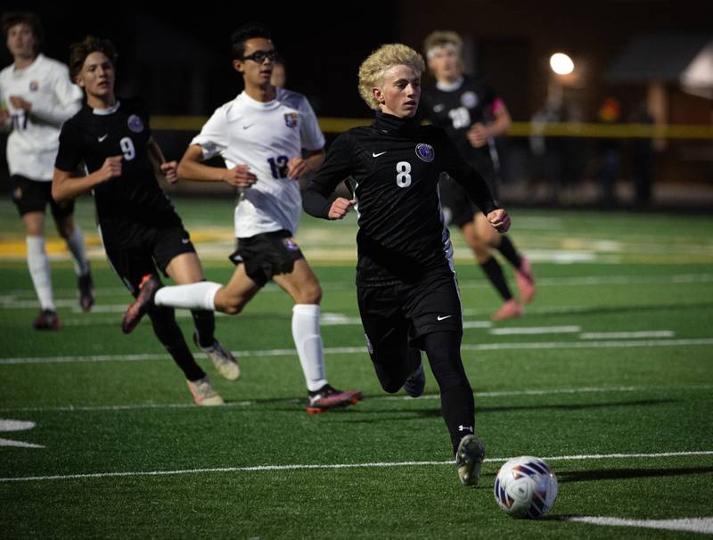 Manteno's Gio Arrigo moves the ball down field in a sectional game against Chicago Christian on Tuesday, October 28, 2025.