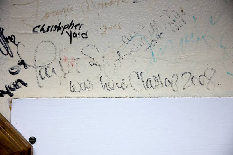 Taylor Swift signed the wall back stage back in 2008 when she was an opening act and still in high school at the Rialto Theater’s 100th anniversary celebration on Sunday, May 3, 2026 in Joliet.