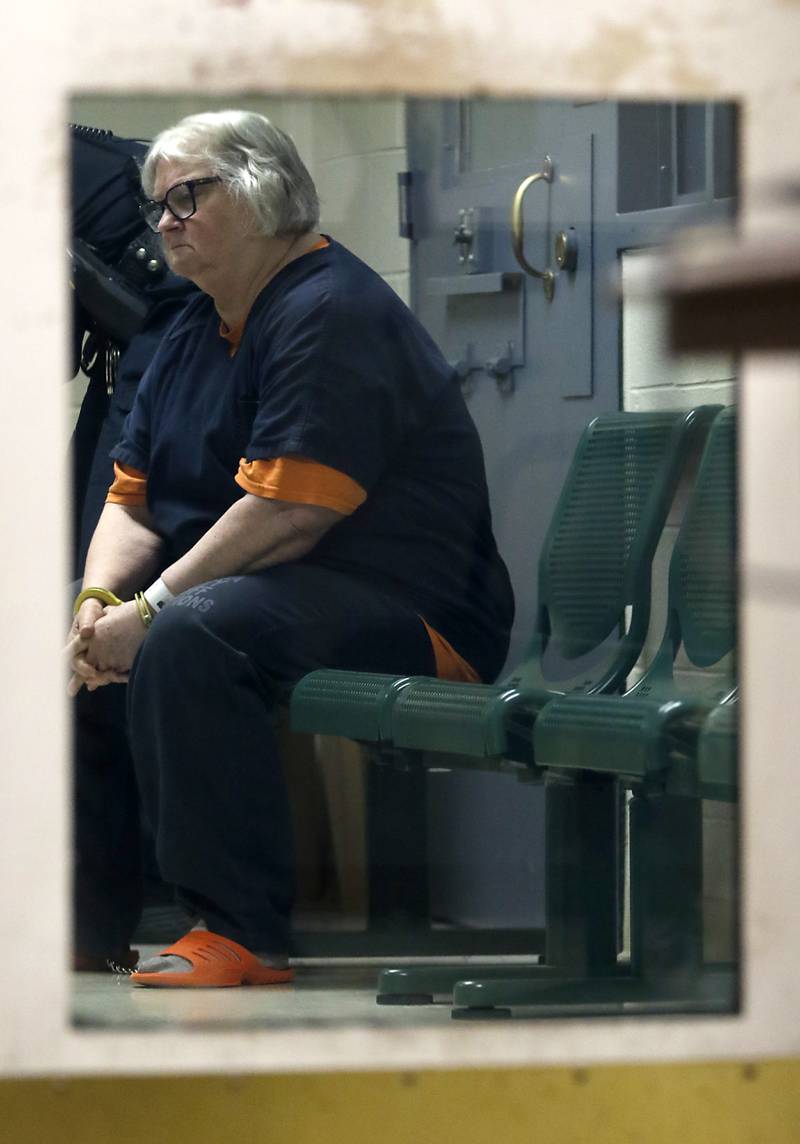 Roxanna L. Collins of McHenry waits to be taken into court in Kenosha County on Monday, June 2, 2025, before what was to be her first appearance. The hearing was delayed. She was charged with first-degree intentional homicide in the 2003 death of her husband, David Vanderzee.