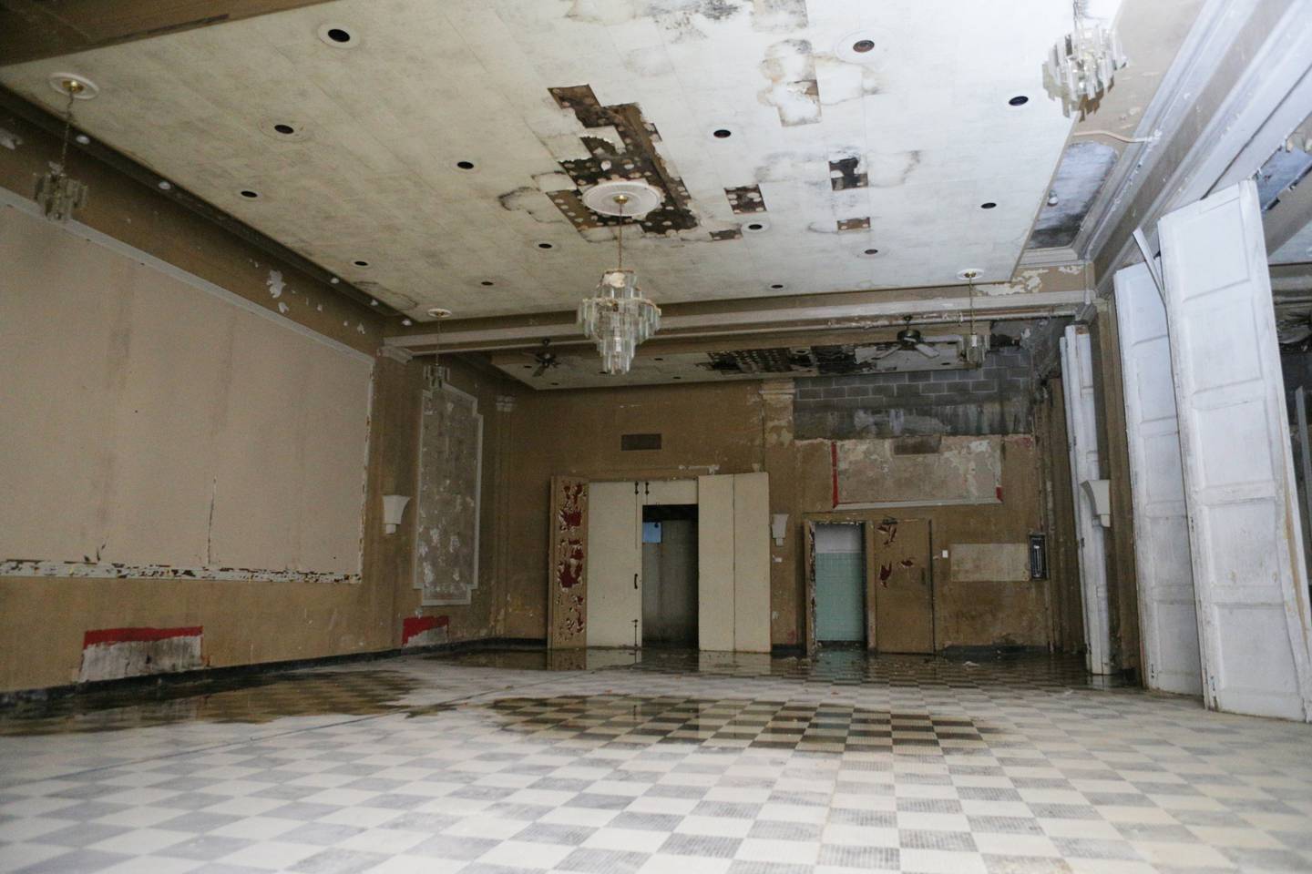 A view of the chandelier inside the former Kaskaskia Hotel on Friday, Oct. 23, 2025 downtown La Salle.