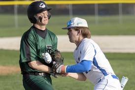 Newman builds early lead, holds off Rock Falls