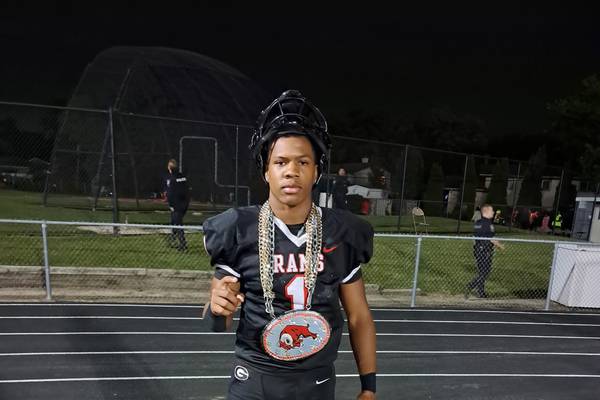 Montii Perry redeems himself with fumble return for a TD to lead Glenbard East to wild win over Willowbrook