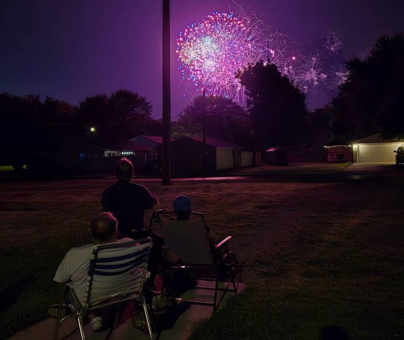 The Streator Fest committee announced the winner of its 50/50 drawing. The drawing, along with Liberty Dollars, is part of the fundraising that pays for the annual summer fireworks display.