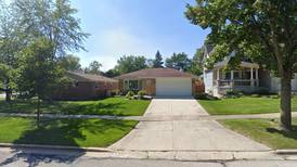 Downers Grove: Single-family home goes for $545,000