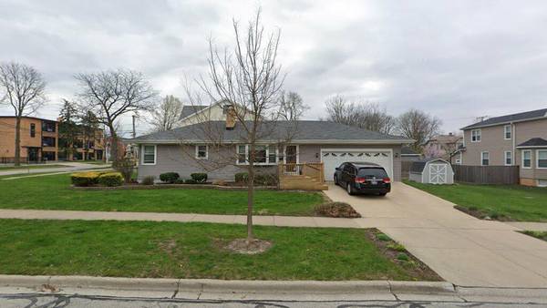 Sale closed in Downers Grove: $430,000 for a single-family home