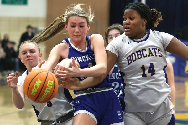 Photos: Somonauk/Leland girls basketball hosts Hinckley-Big Rock