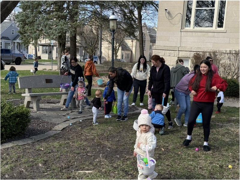 Photos from the 2026 Mendota YMCA Easter egg hunt.