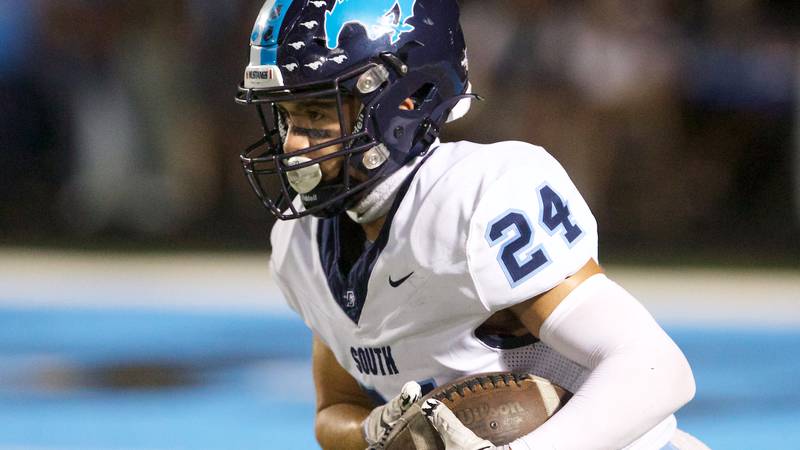 Downers Grove South’s Joseph Vieyra prides himself on versatility, eager to lead team back to playoffs 