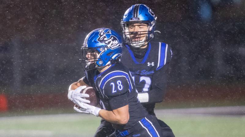 Taking a look at the IHSA state quarterfinal football matchups in the Kane County Chronicle area