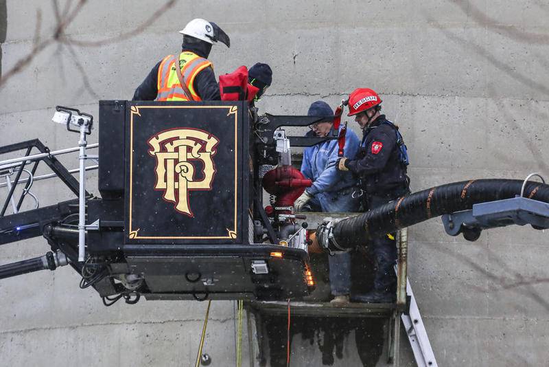 Fire crews rescue man from Minooka grain bin Shaw Local