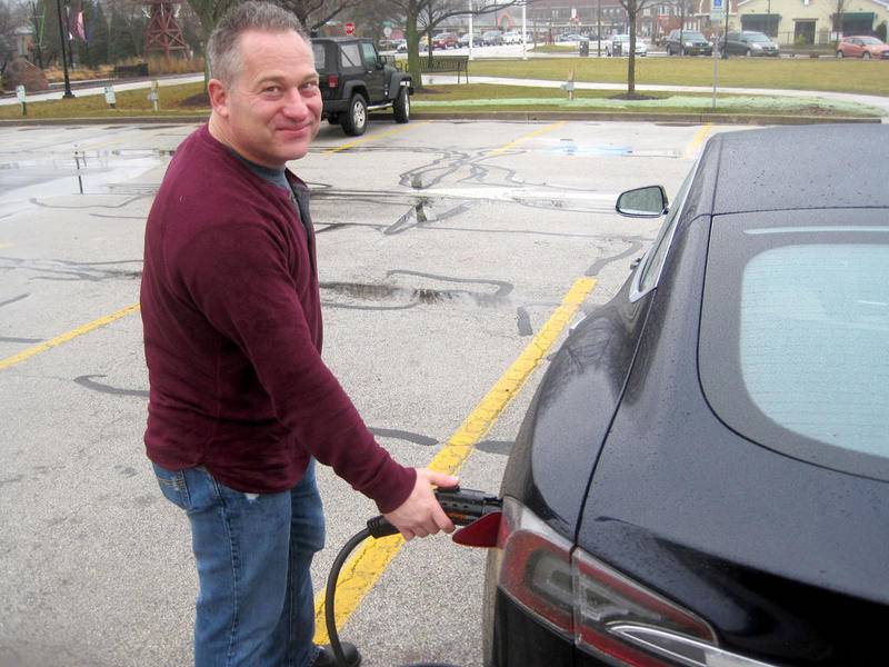 batavia-opens-electric-car-charging-station-shaw-local