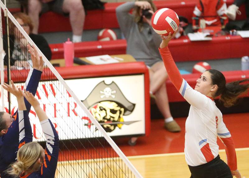 Ottawa's Bella Knoll pushes the ball to the Pontiac side of the net on Tuesday, Sept. 9, 2025 at Kingman Gymnasium.