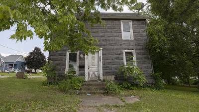 Photos: Dixon eyes condemned properties