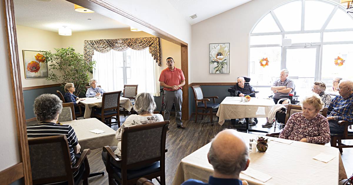 Photos: Arellano makes stop at Liberty Court in Dixon Shaw Local