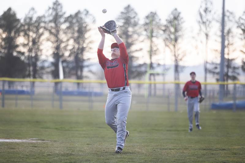 Amboy’s Dillon Merriman hauls in a pop-up against Oregon Thursday, March 21, 2024 in Oregon.