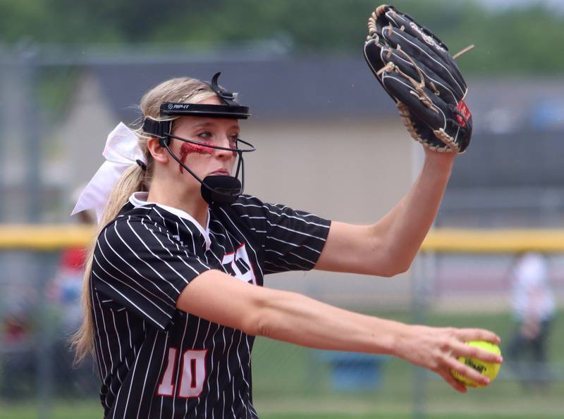 Huntley’s Jori Heard makes an offering during the Class 4A Huntley Sectional championship, Saturday, June 4, 2022.