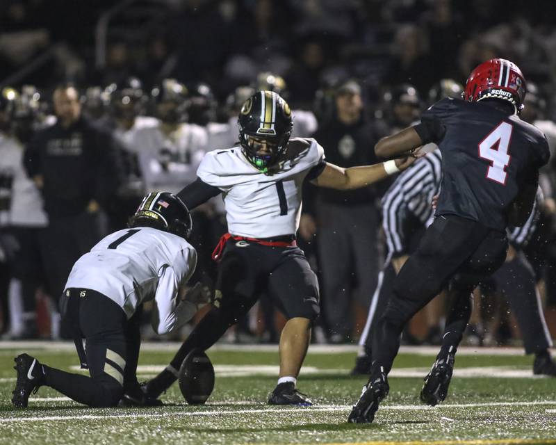 Glenbard North's Anthony Gibson (7) kicks a field goal during Class 7A first round football game between Glenbard North at Yorkville. Friday, Oct 31, 2025 in Yorkville.