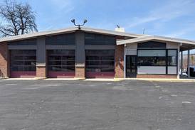 Downtown Oswego getting wood-fired pizza restaurant, ice cream shop