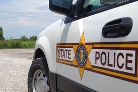 State police investigate Wednesday morning crash on I-57 