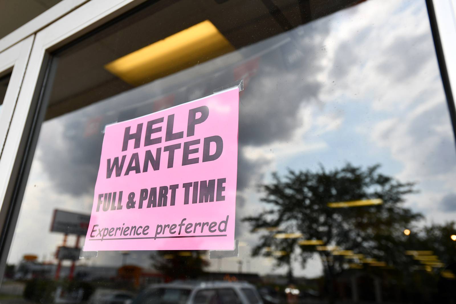 Resume building workshops offered - G55Z4CELT5HG5PIBMQ7DZH5UCY 