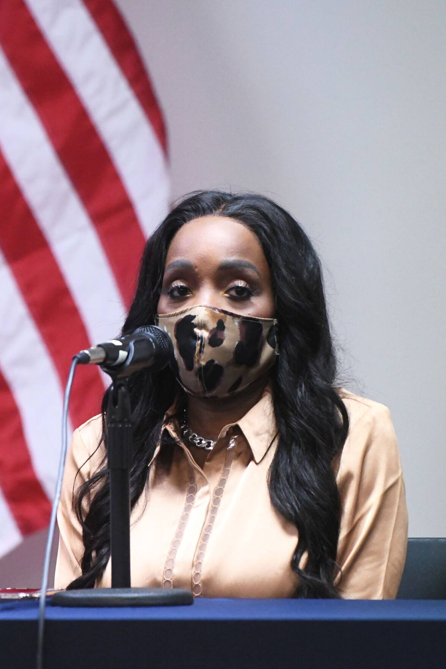 Tracy Verrett participates in a Kankakee School Board Forum.