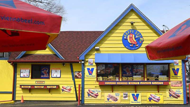 Hot dog! 10 local joints to get a Chicago-style dog with everything